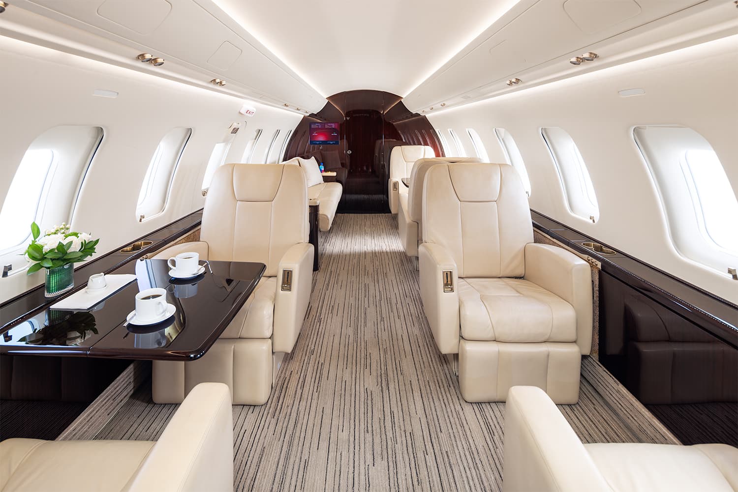 Challenger 605